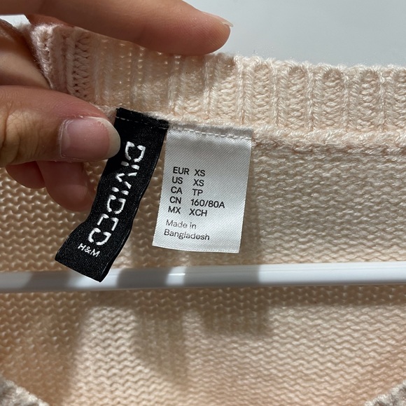 H&M Pink Knit Sweater - Picture 3 of 3